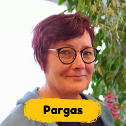 Jenni Lindroos, Pargas